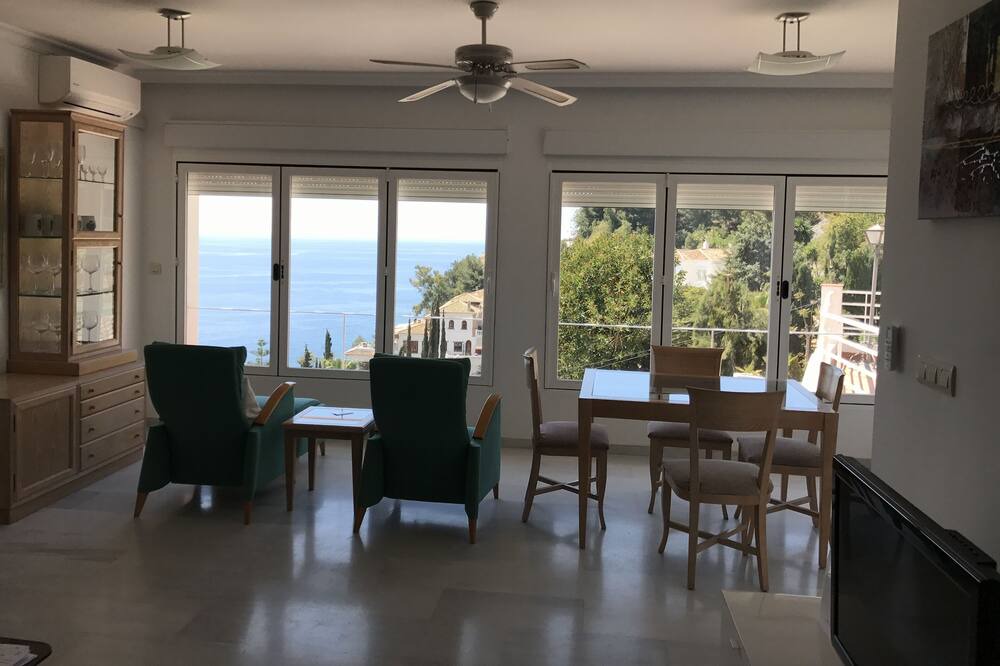 Photo of Bedroom in Velilla-Taramay