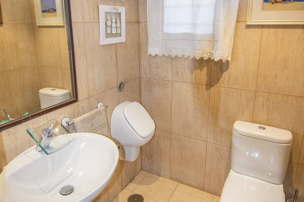 Photo of Bathroom in Albolote