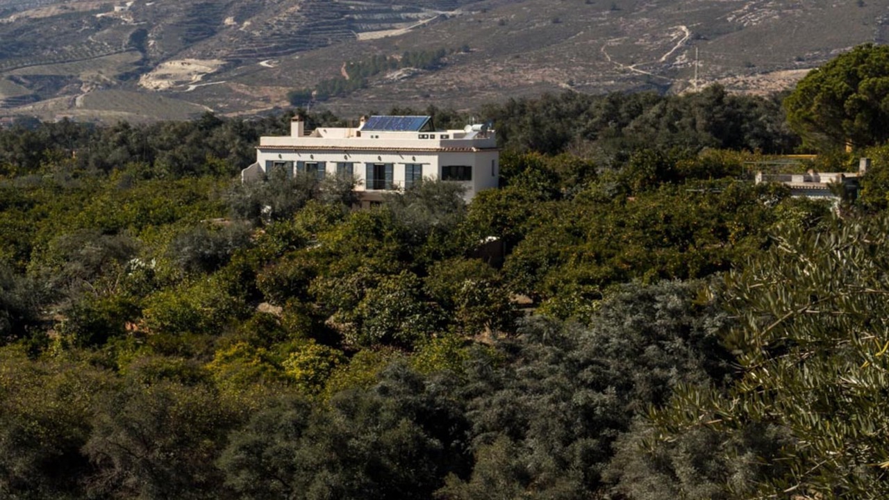 Photo of Outdoor in Melegis