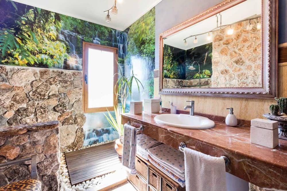 Photo of Bathroom in Padul