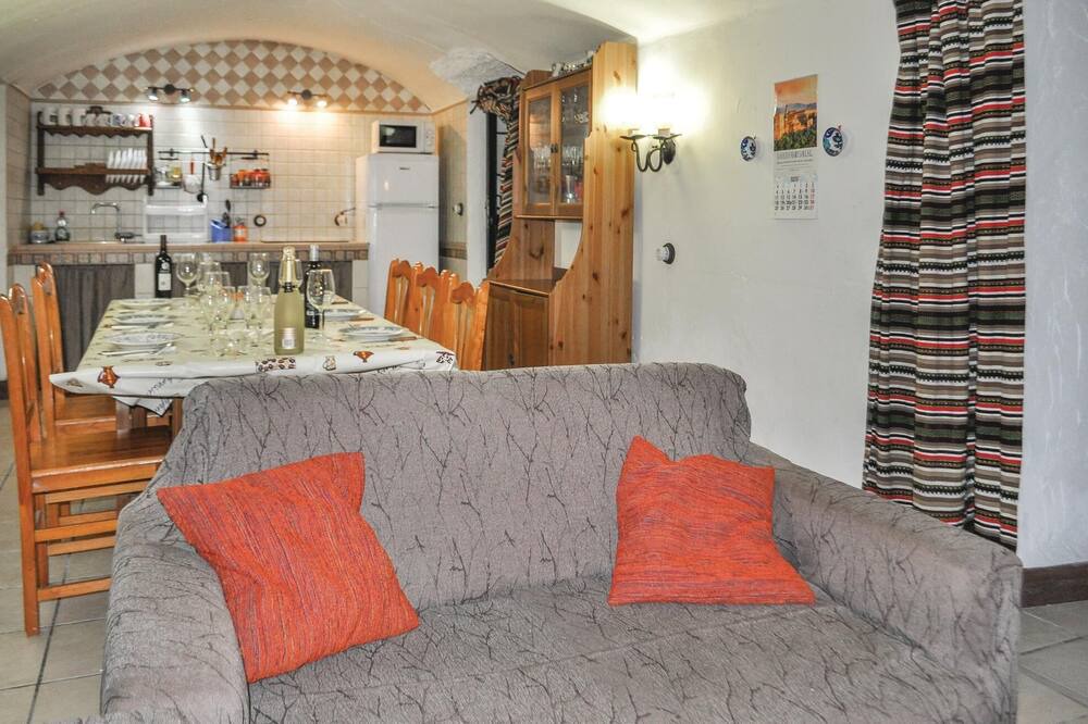 Photo of Bedroom in Baza