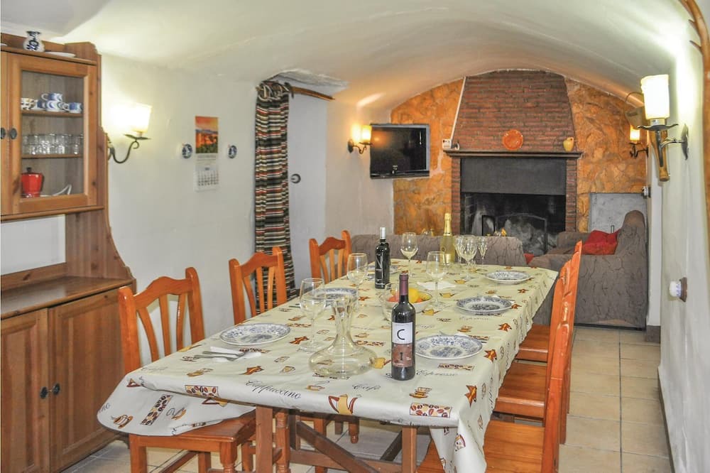 Photo of Bedroom in Baza