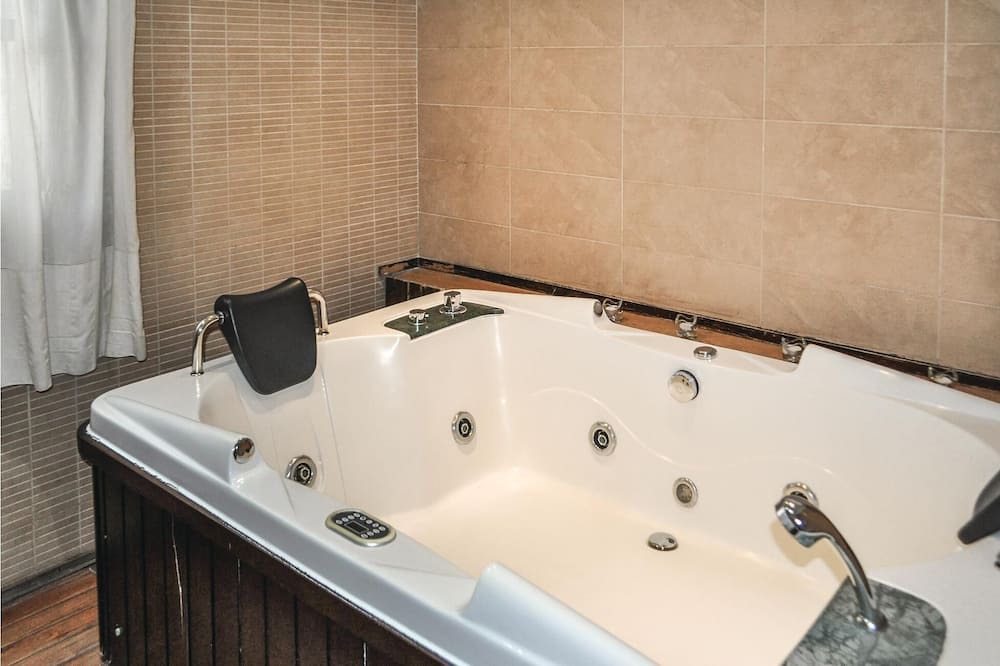 Photo of Bathroom in Baza