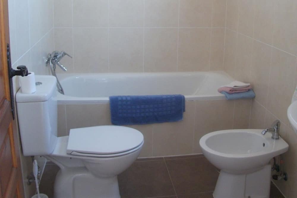 Photo of Bathroom in Pinos del Valle