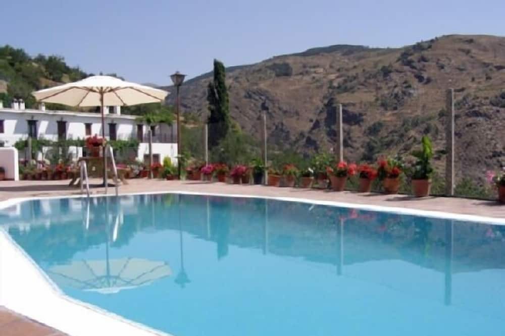 Photo of Outdoor in Mecina Bombaron