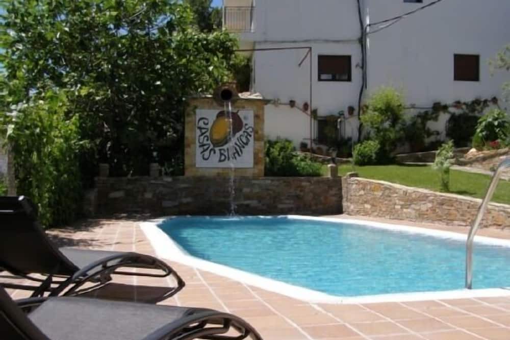 Photo of Outdoor in Mecina Bombaron