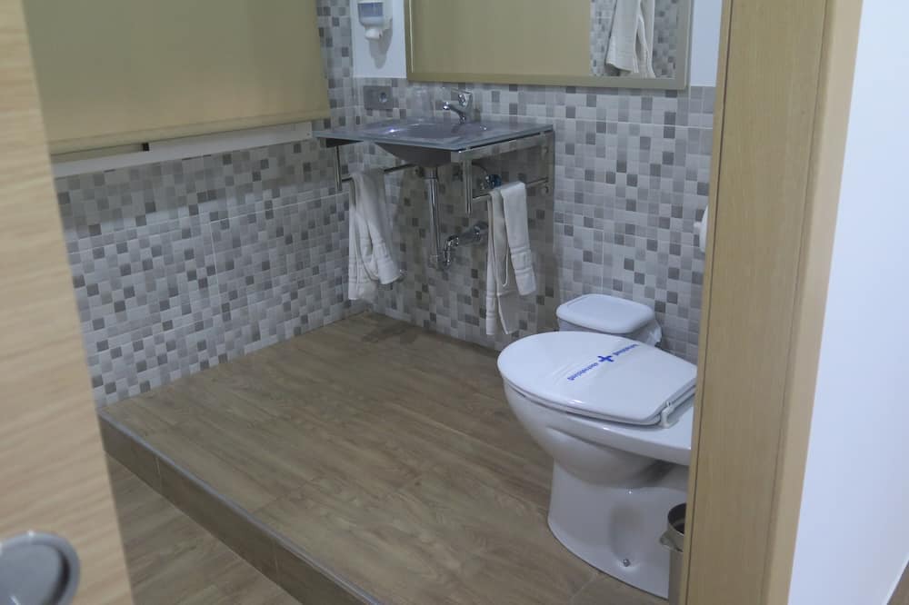 Photo of Bathroom in Otura