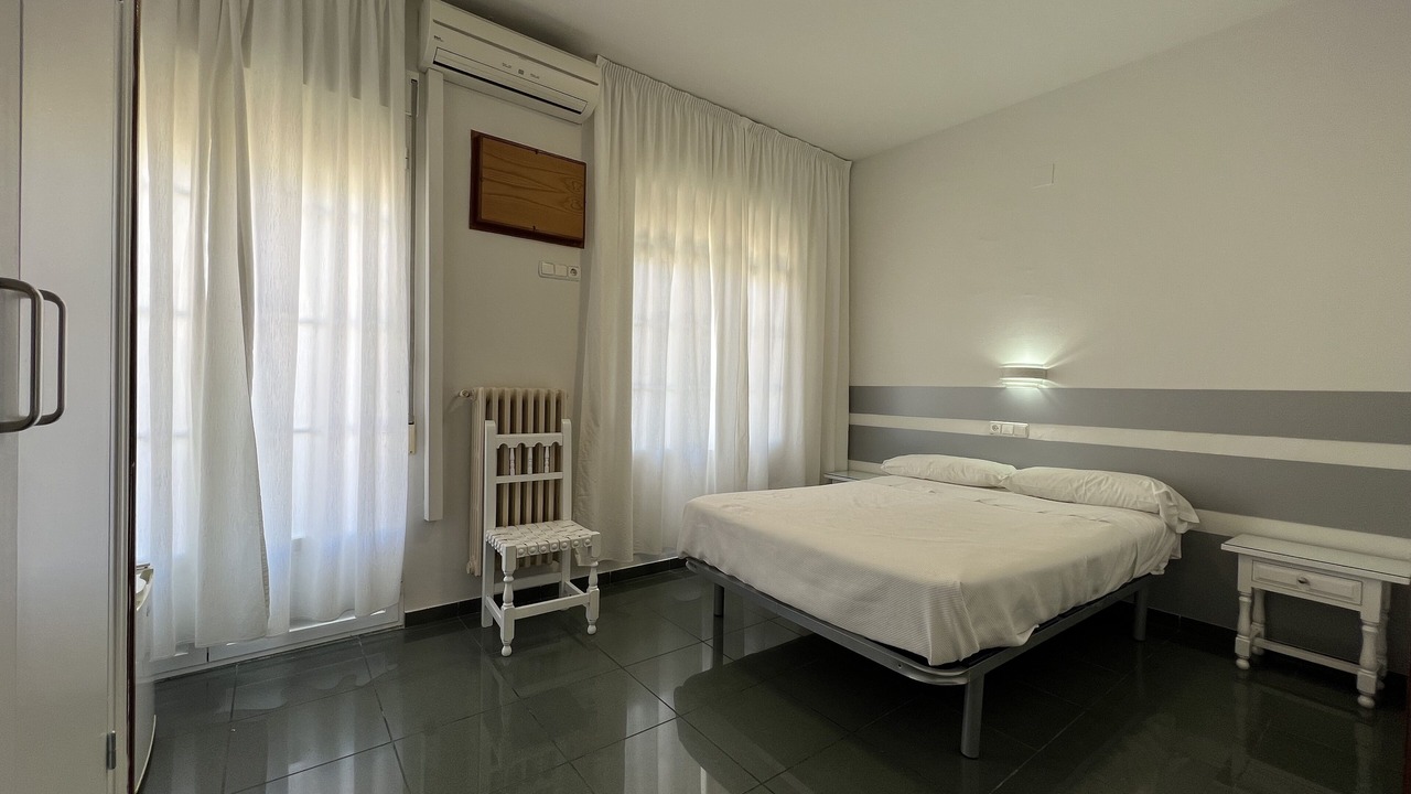 Photo of Bedroom in Baza