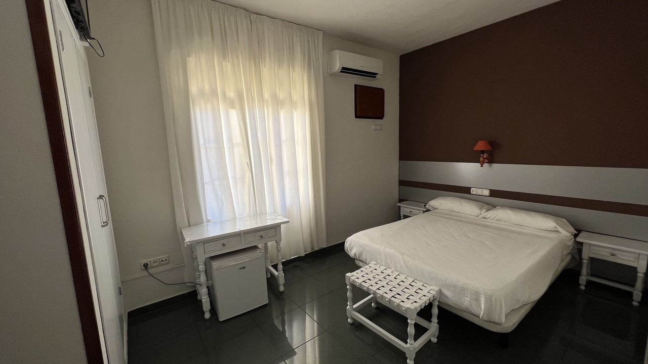Photo of Bedroom in Baza