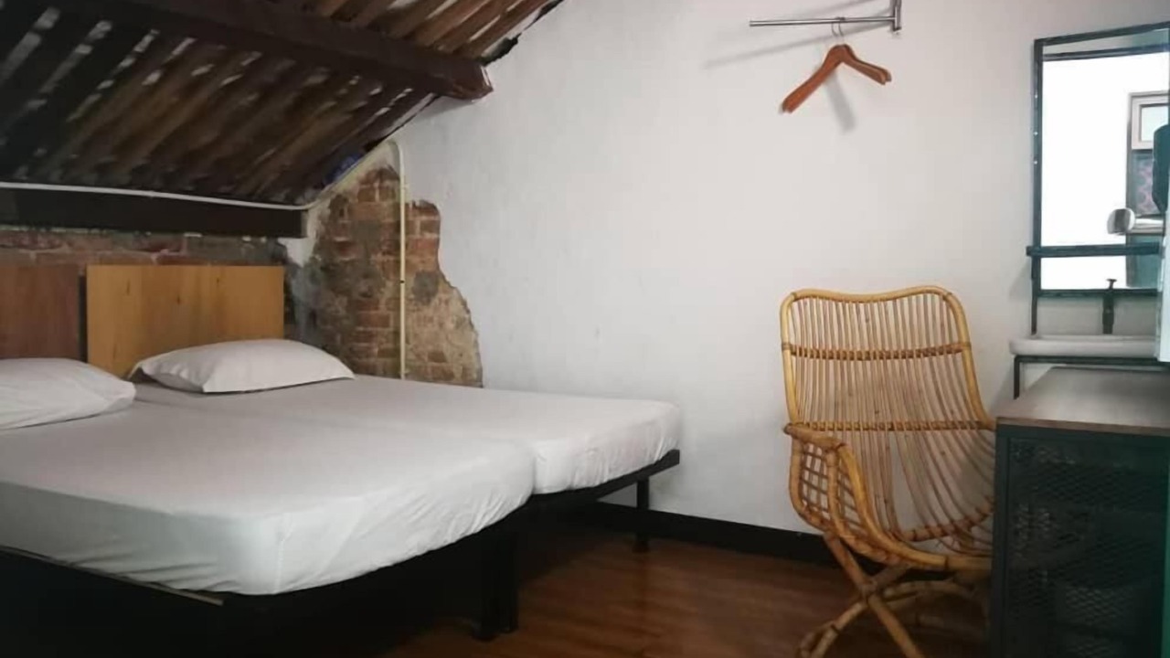 Photo of Bedroom in Chinatown