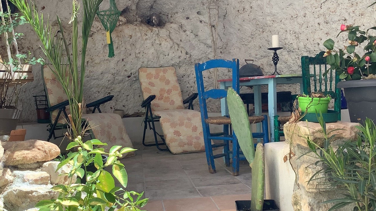 Photo of Outdoor in Baza