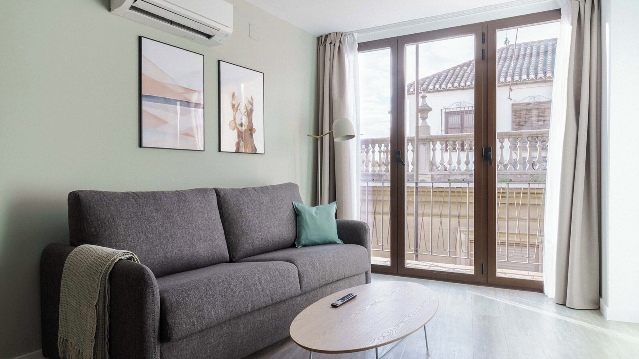 Photo of Livingroom in Central District