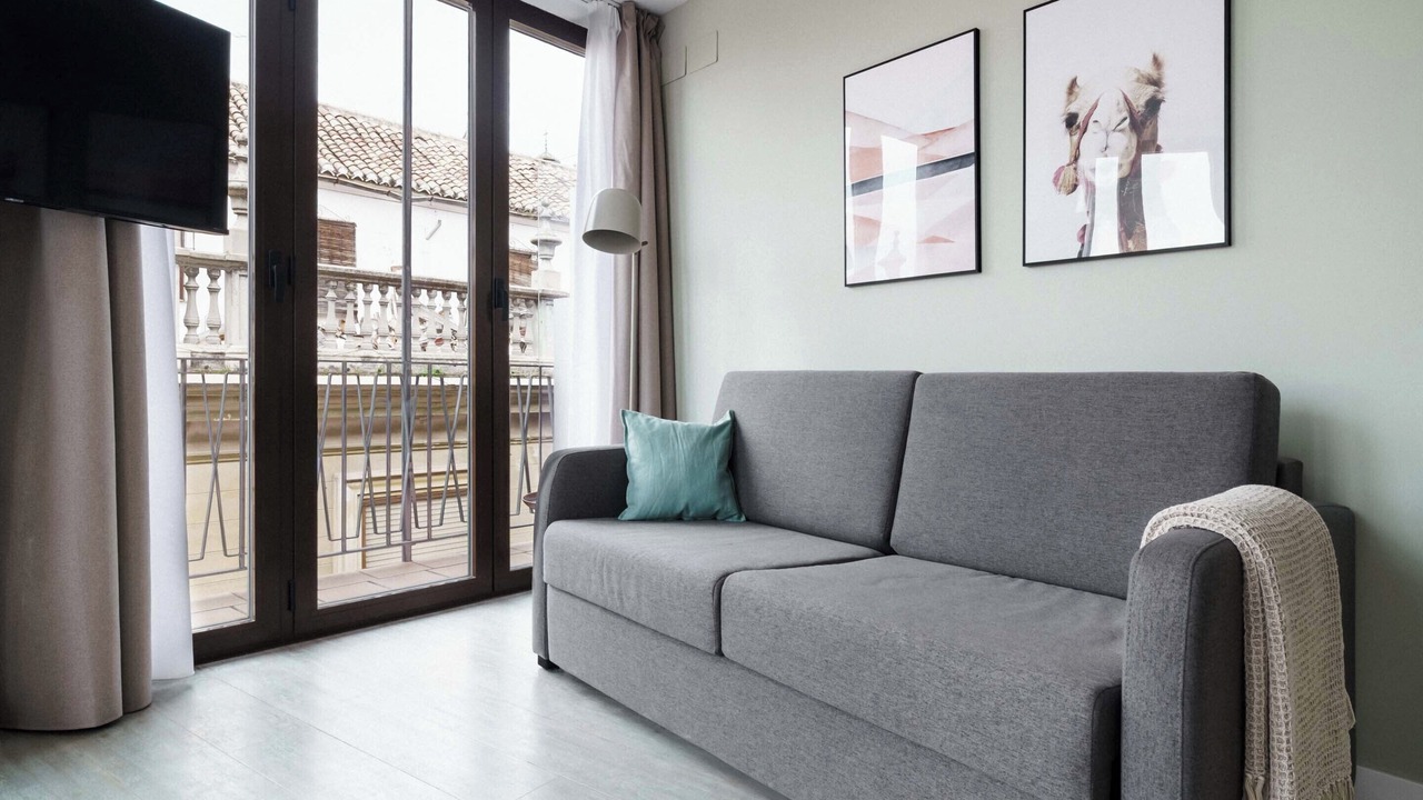 Photo of Patio Balcony in Central District