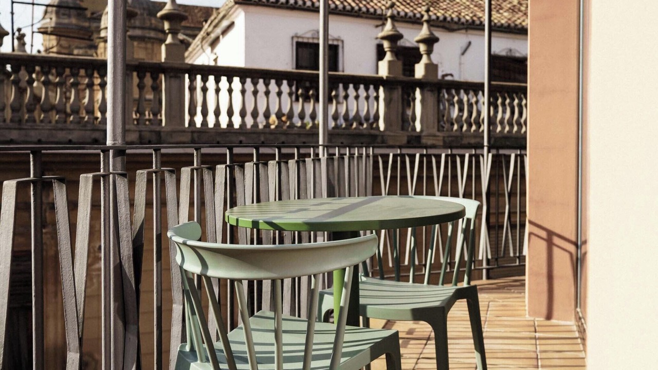 Photo of Patio Balcony in Central District