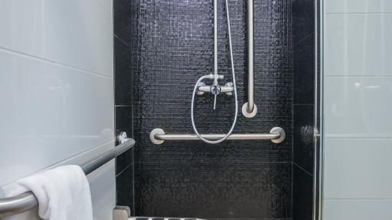 Photo of Bathroom in Figares