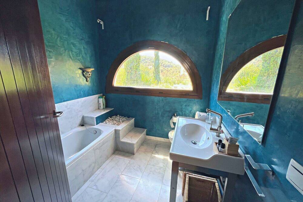 Photo of Bathroom in Restabal