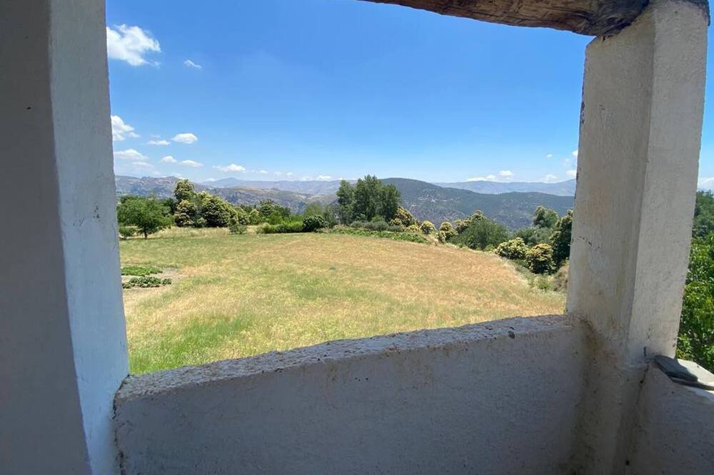 Photo of Outdoor in Pitres