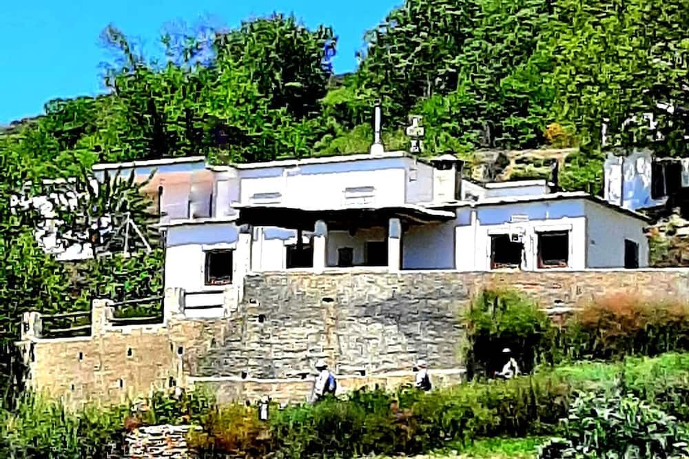 Photo of Outdoor in Pitres