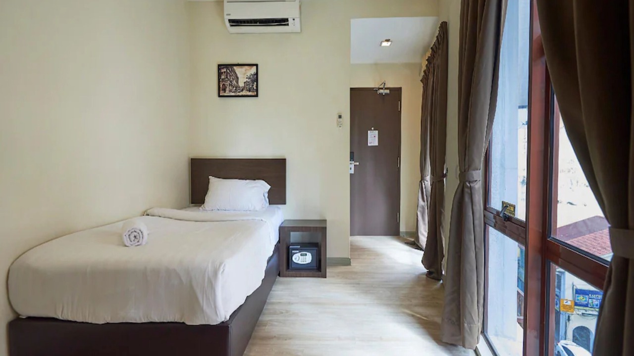 Photo of Bedroom in Chinatown