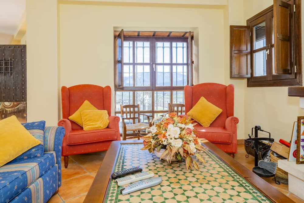 Photo of Livingroom in Zafarraya