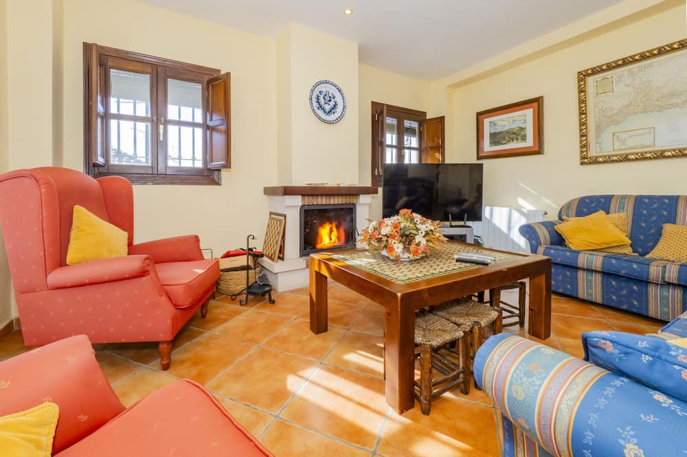 Photo of Livingroom in Zafarraya