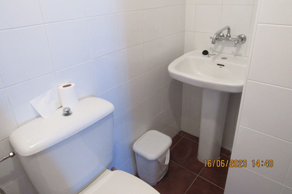 Photo of Bathroom in Velilla-Taramay