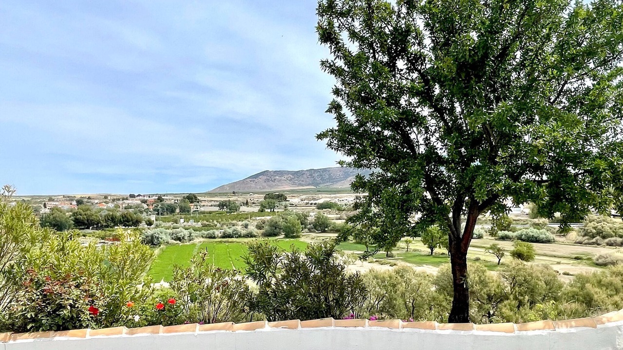 Photo of Outdoor in Cullar