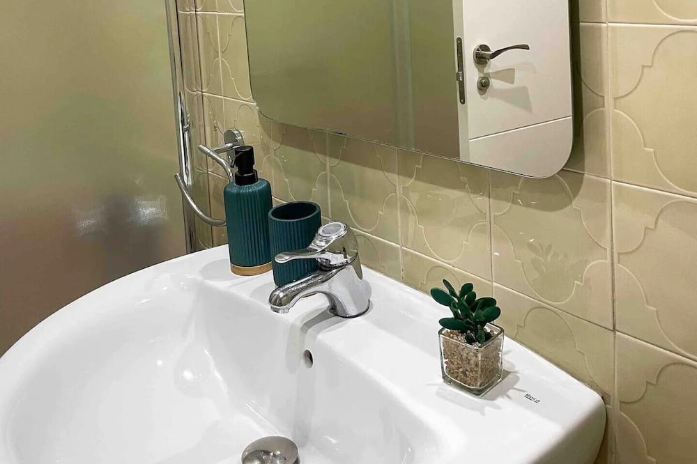 Photo of Bathroom in Angustias - Chana - Encina