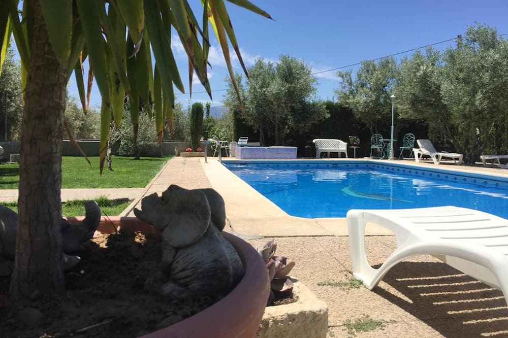Photo of Outdoor in Baza