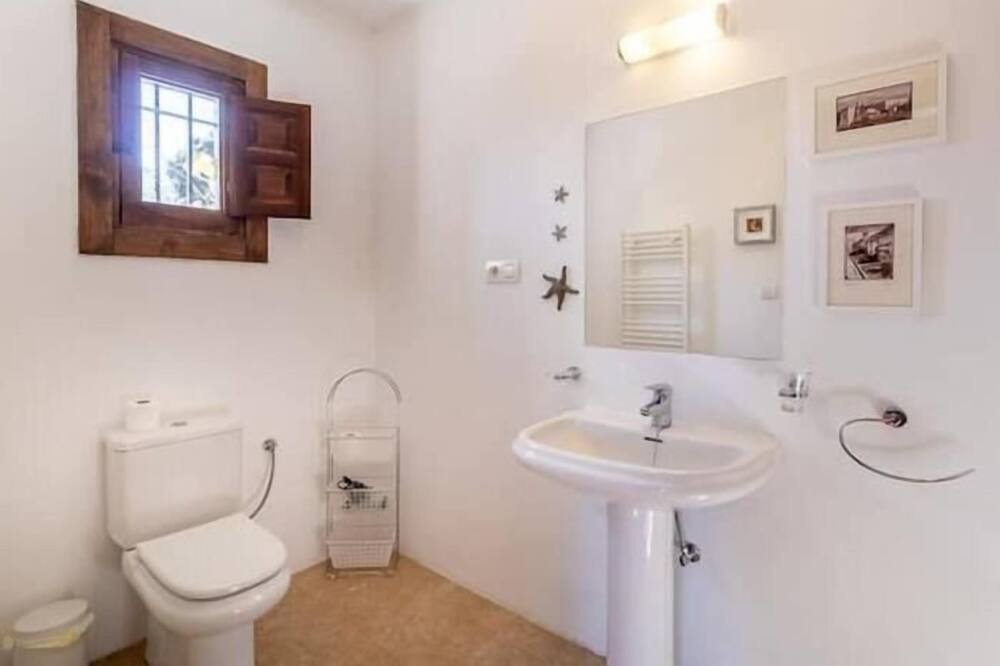 Photo of Bathroom in Montefrio