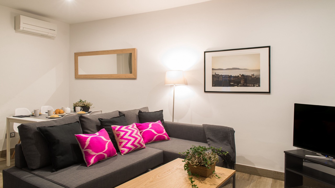 Photo of Bedroom in Central District