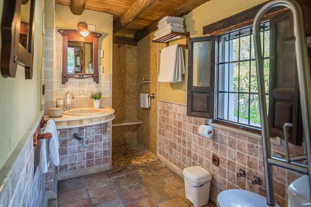 Photo of Bathroom in Padul