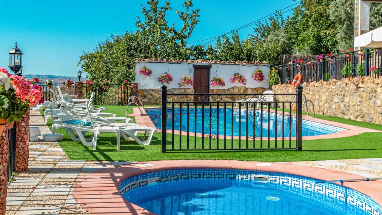 Photo of Outdoor in Mecina Bombaron