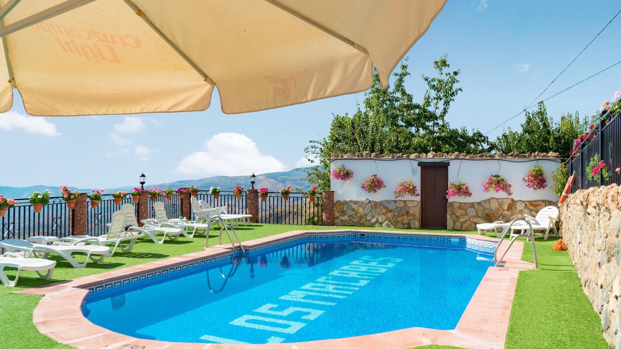 Photo of Outdoor in Mecina Bombaron