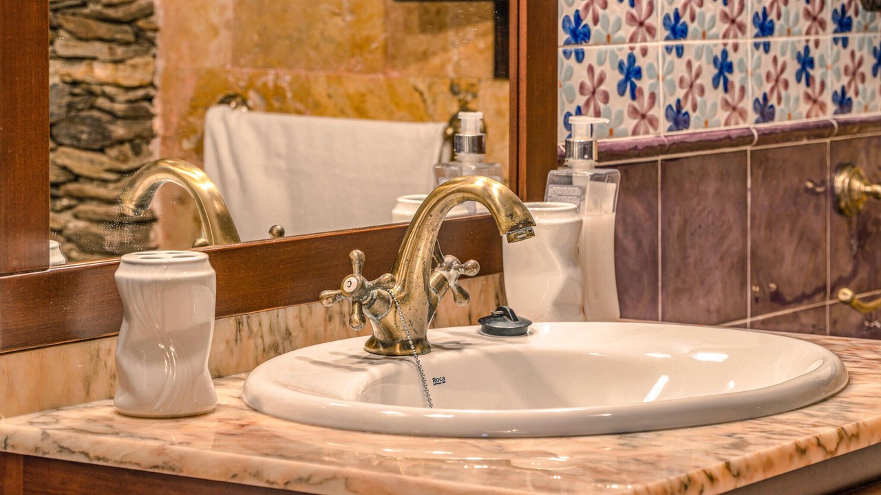 Photo of Bathroom in Mecina Bombaron