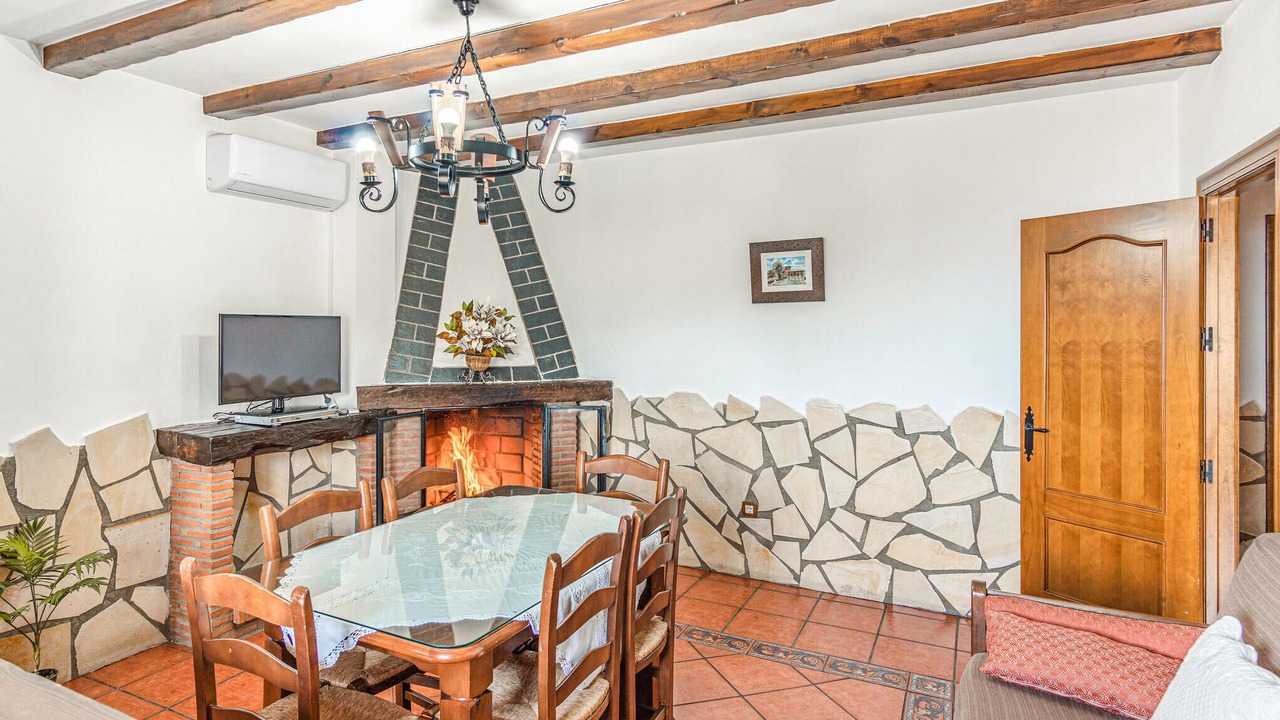 Photo of Bedroom in Mecina Bombaron