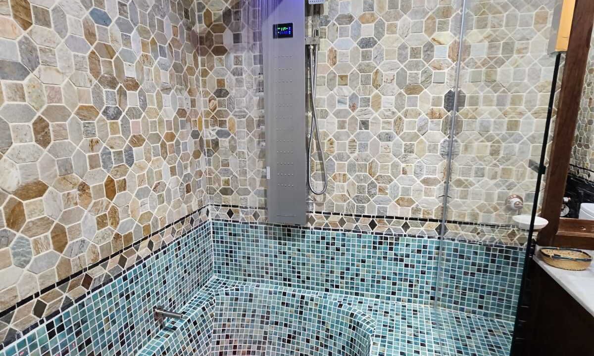 Photo of Bathroom in Mecina Bombaron