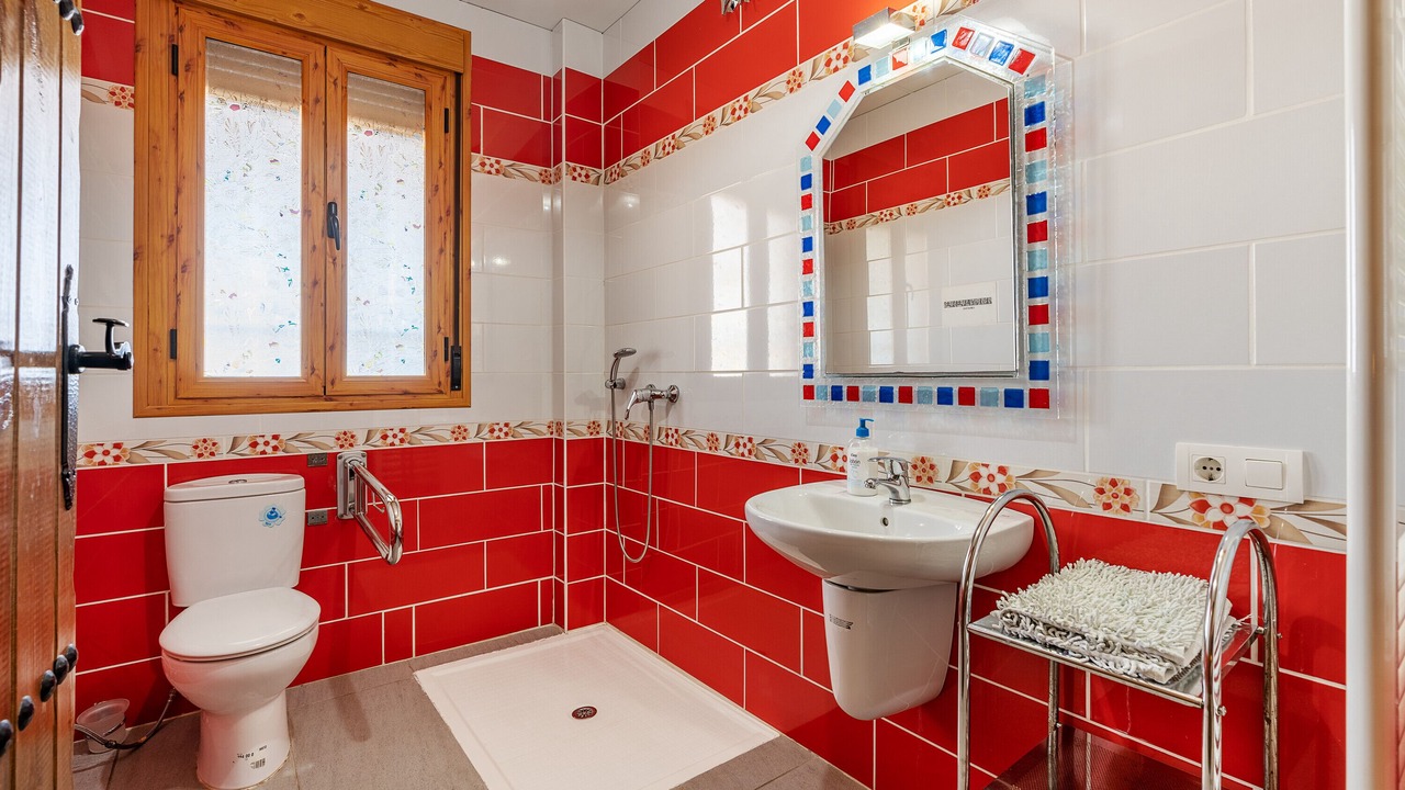 Photo of Bathroom in Cogollos de Guadix