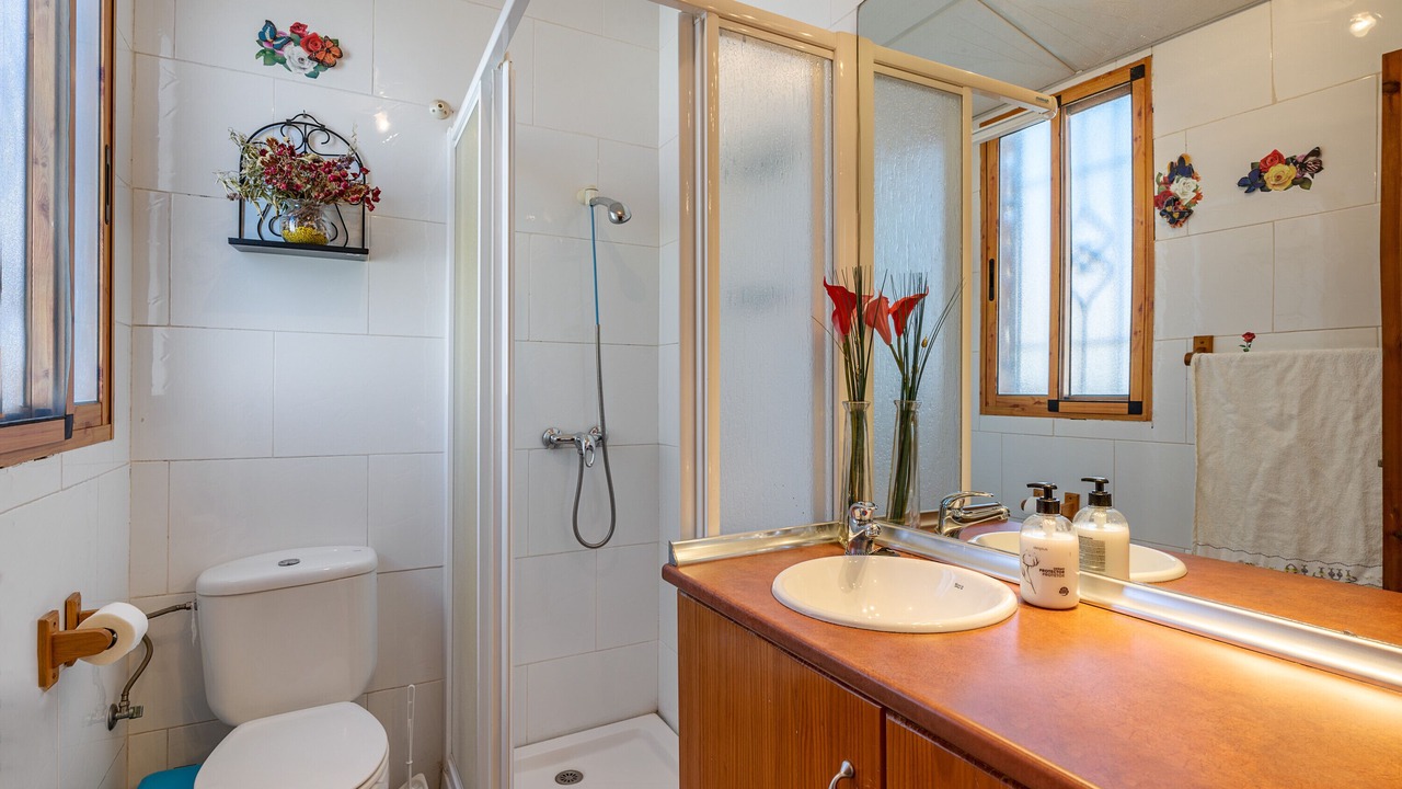 Photo of Bathroom in Cogollos de Guadix