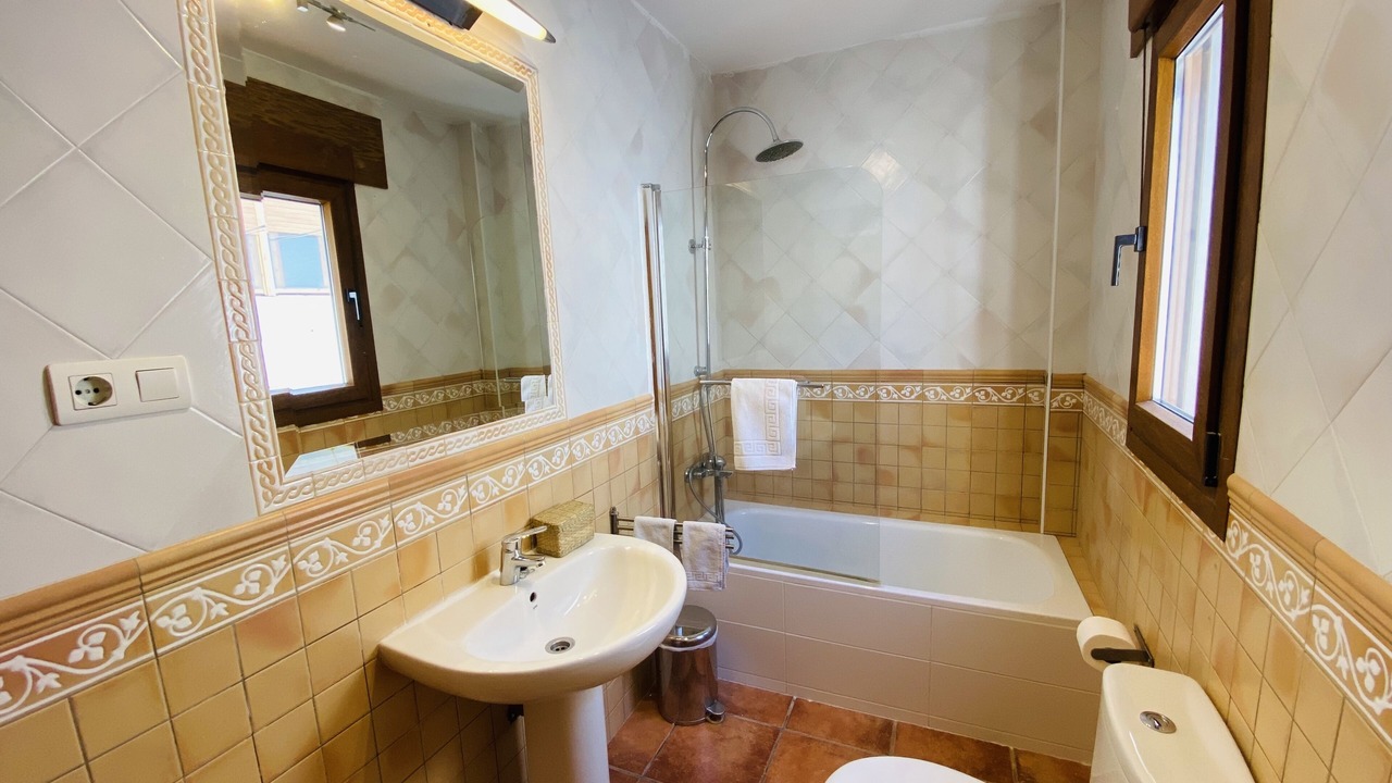 Photo of Bathroom in Canar
