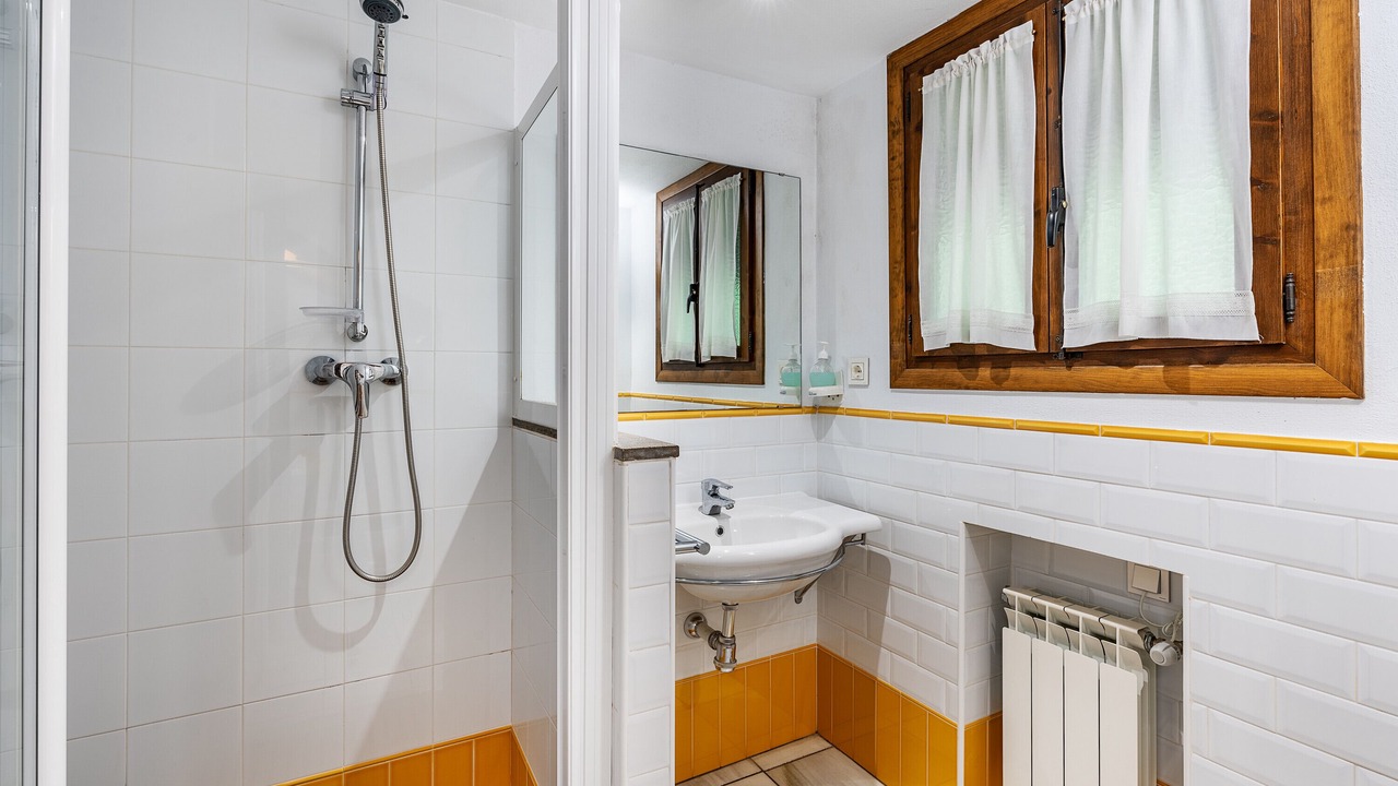 Photo of Bathroom in Durcal