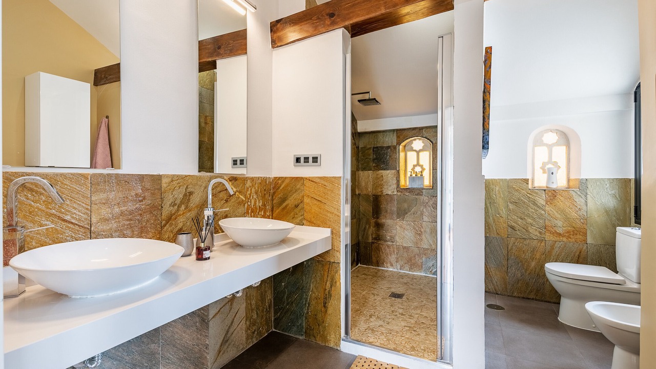Photo of Bathroom in Las Gabias