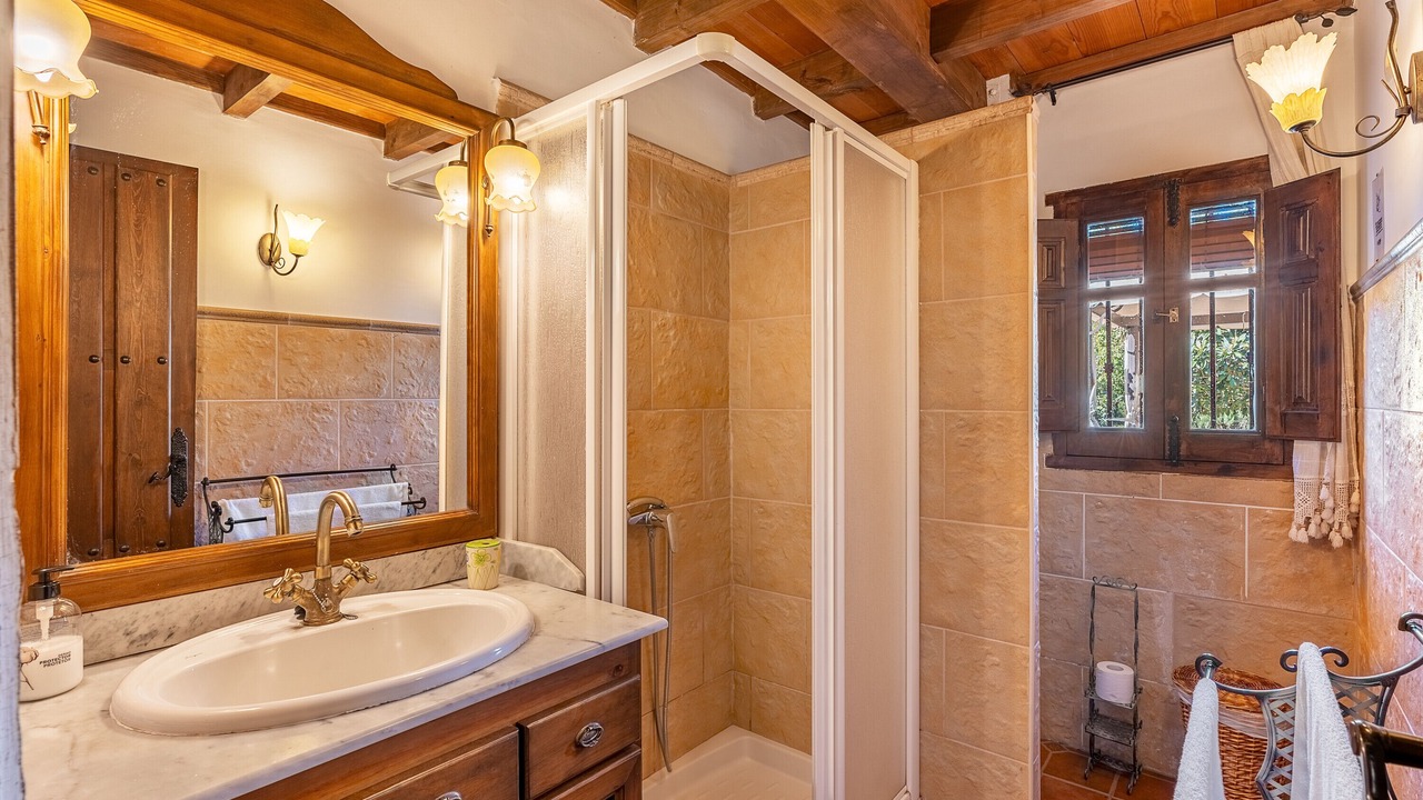 Photo of Bathroom in Niguelas