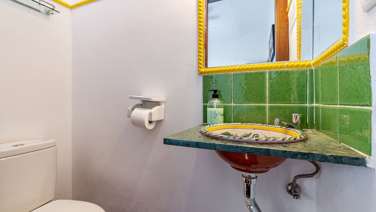 Photo of Bathroom in Niguelas