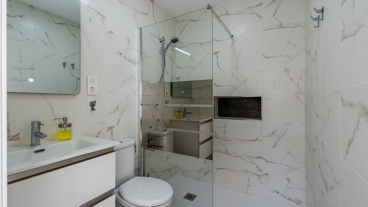 Photo of Bathroom in Melegis