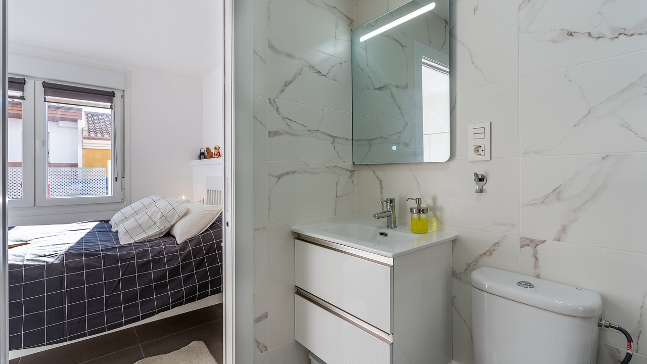 Photo of Bathroom in Melegis