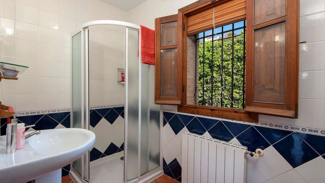 Photo of Bathroom in Carataunas