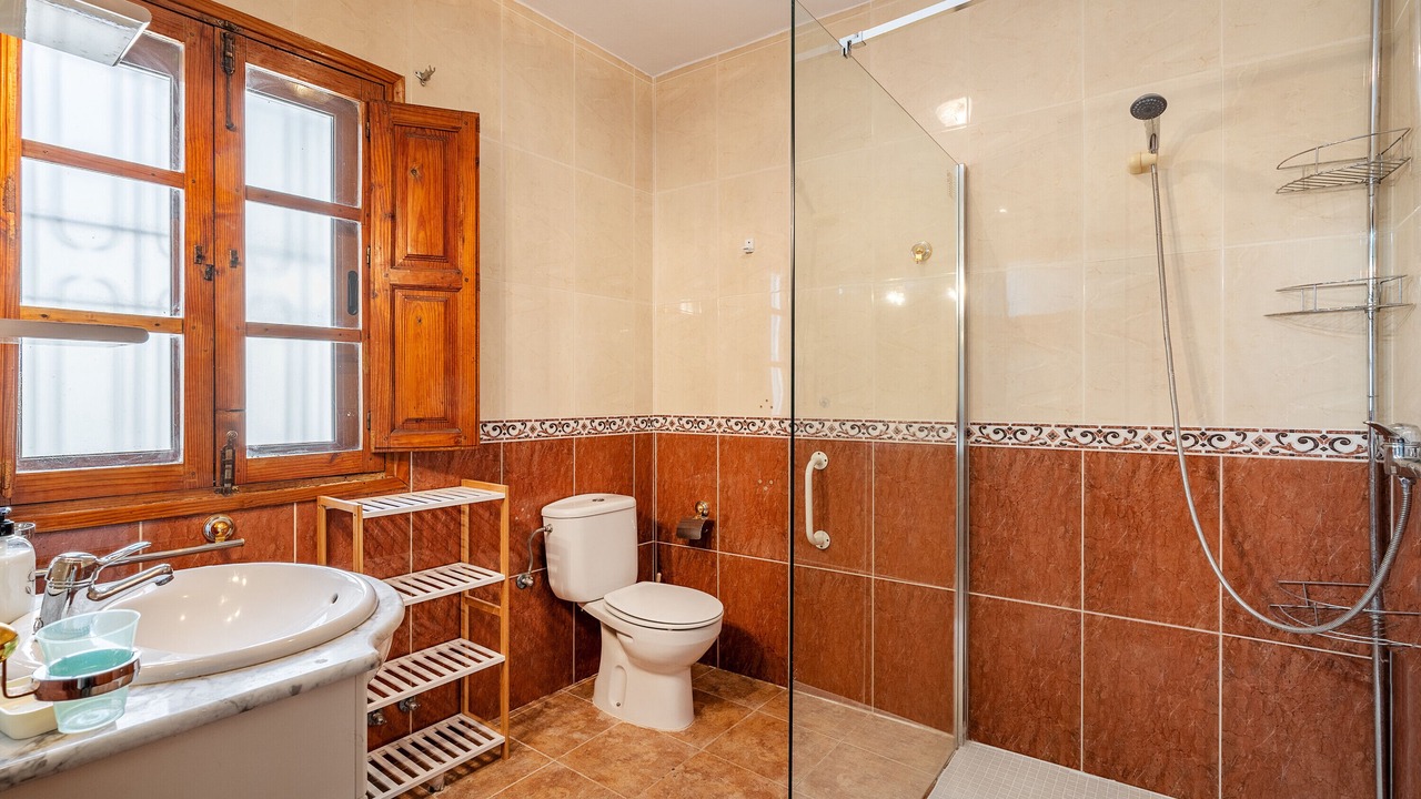 Photo of Bathroom in Niguelas