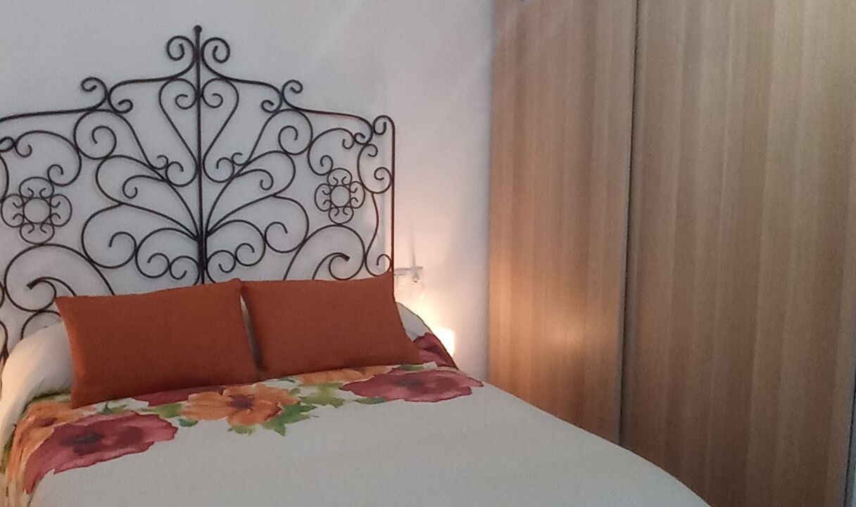 Photo of Bedroom in Alomartes