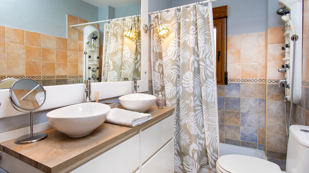 Photo of Bathroom in Los Guajares